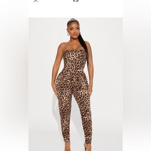 Fashion nova jumpsuit large 🖤